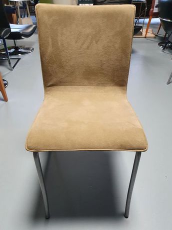 Stuhl Patio,Stahlgestell, Bezug Alcantara, Farbe: beige von der Möbelmarke Ligne Roset