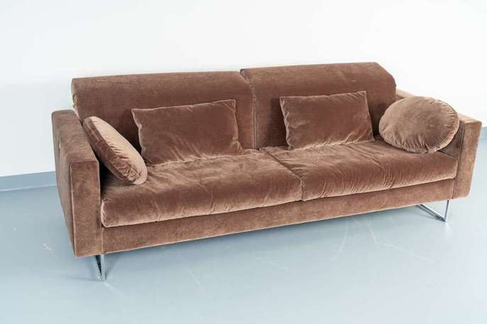 4-Sitzer Sofa Embrace, Rücken verstellbar von der Möbelmarke Brühl