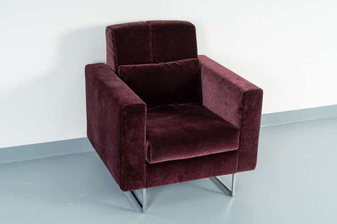 Sessel embrace 1hv + Hocker, Rücken höhenverstellbar von der Möbelmarke Brühl