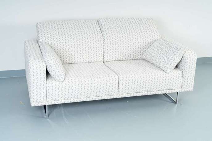 2,5 Sitzer Sofa Deep Space (b) von der Möbelmarke Brühl